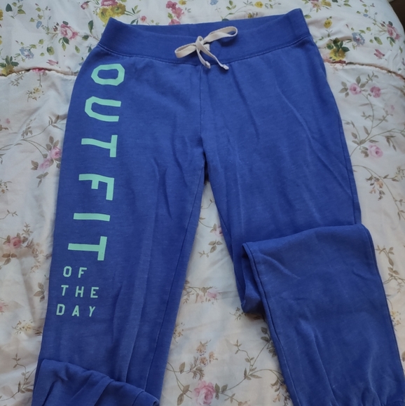 Navy Blue Sweatpants. - Picture 5 of 7